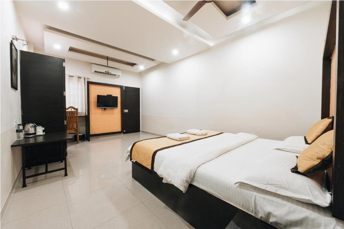 Hotel Krushna Inn Trimbak Esterno foto